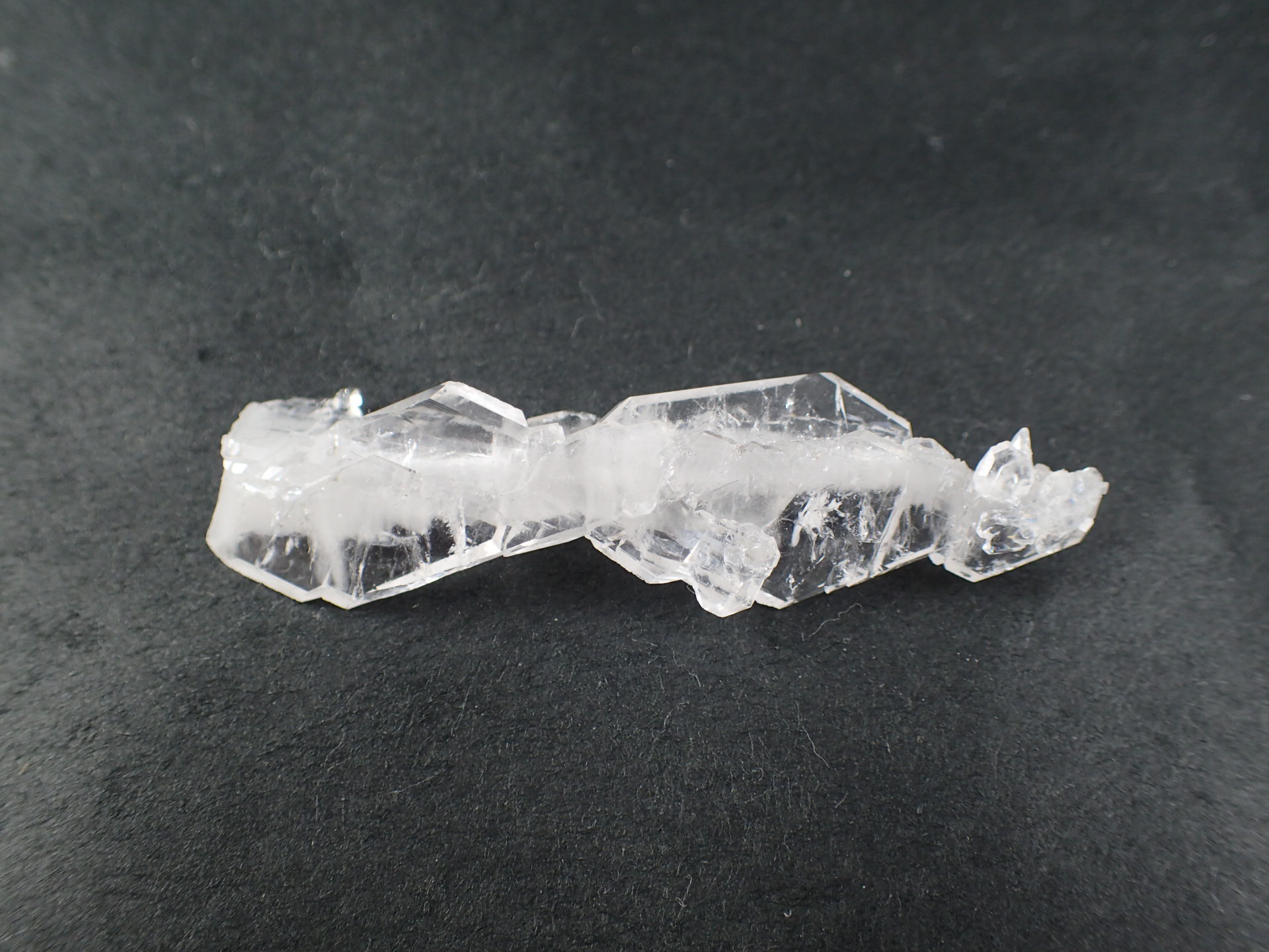 ファーデン水晶 ｜石の販売専門店【vec stone club】