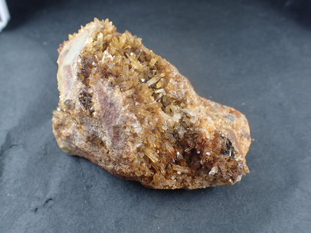 最高品質水晶 秋田県荒川鉱山 産 ｜石の販売専門店【vec stone club】