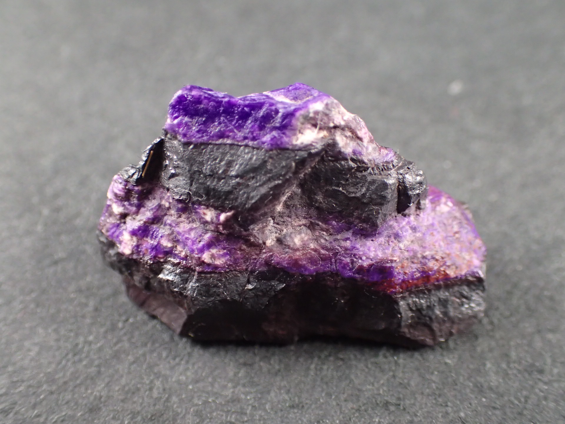 スギライト（杉石）Sugilite ｜石の販売専門店【vec stone club】