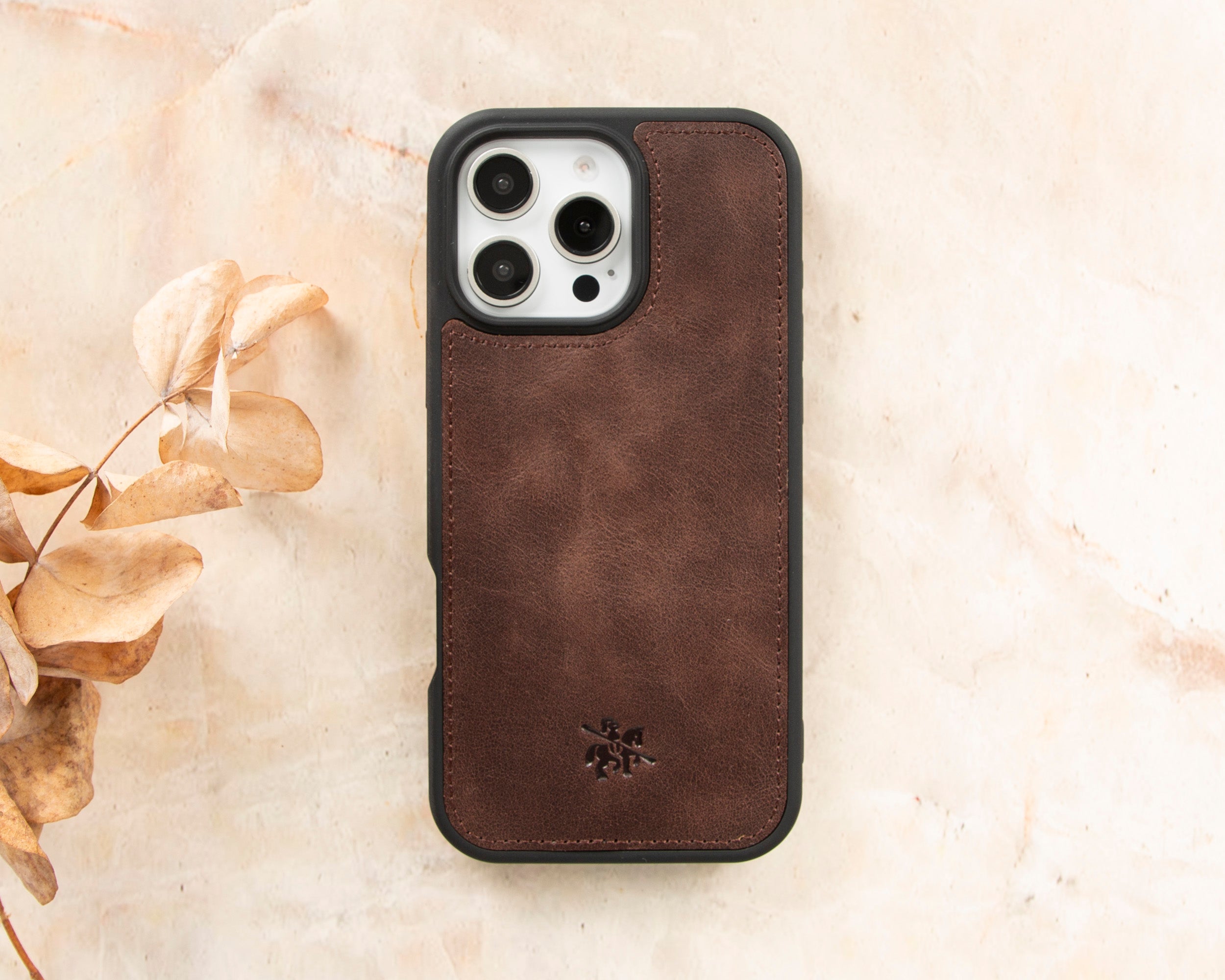 Lucca iPhone 16 Pro Max Leather Case - Sleek Snap-On – Venito Leather