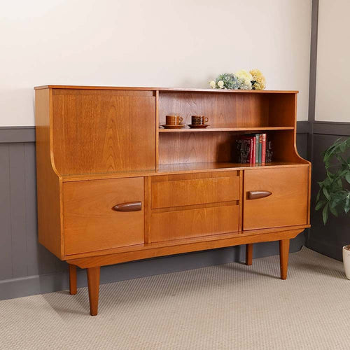 サイドボード・カップボード – アンティーク家具と雑貨の店 ビクトリア