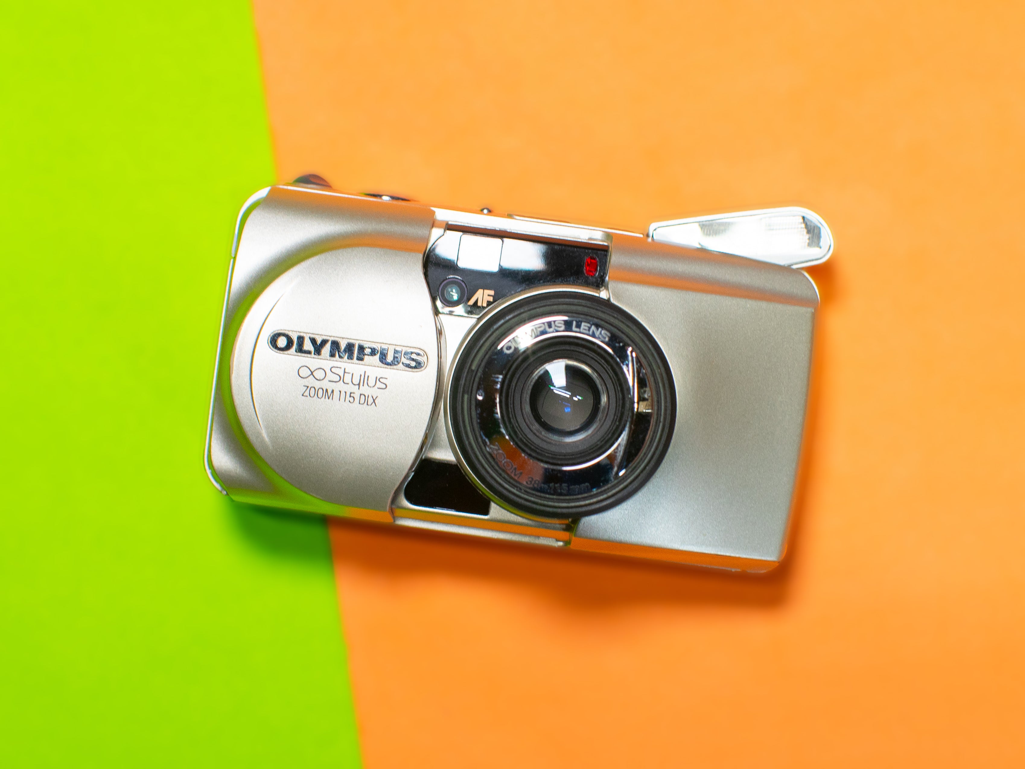 Olympus Infinity Stylus Zoom 115 Deluxe Point and Shoot 35mm Film