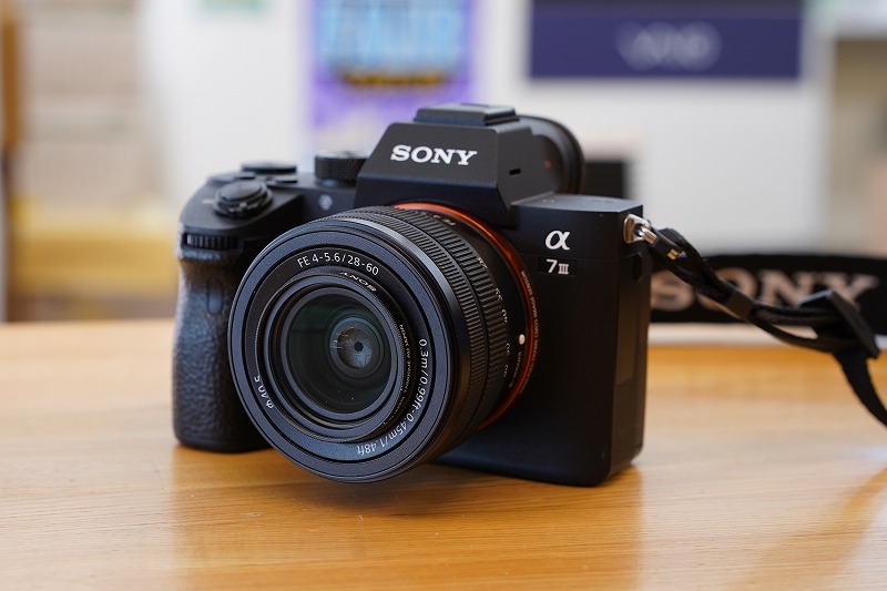 最軽量、最小サイズのフルサイズ対応ズームレンズ「SEL2860」がついに