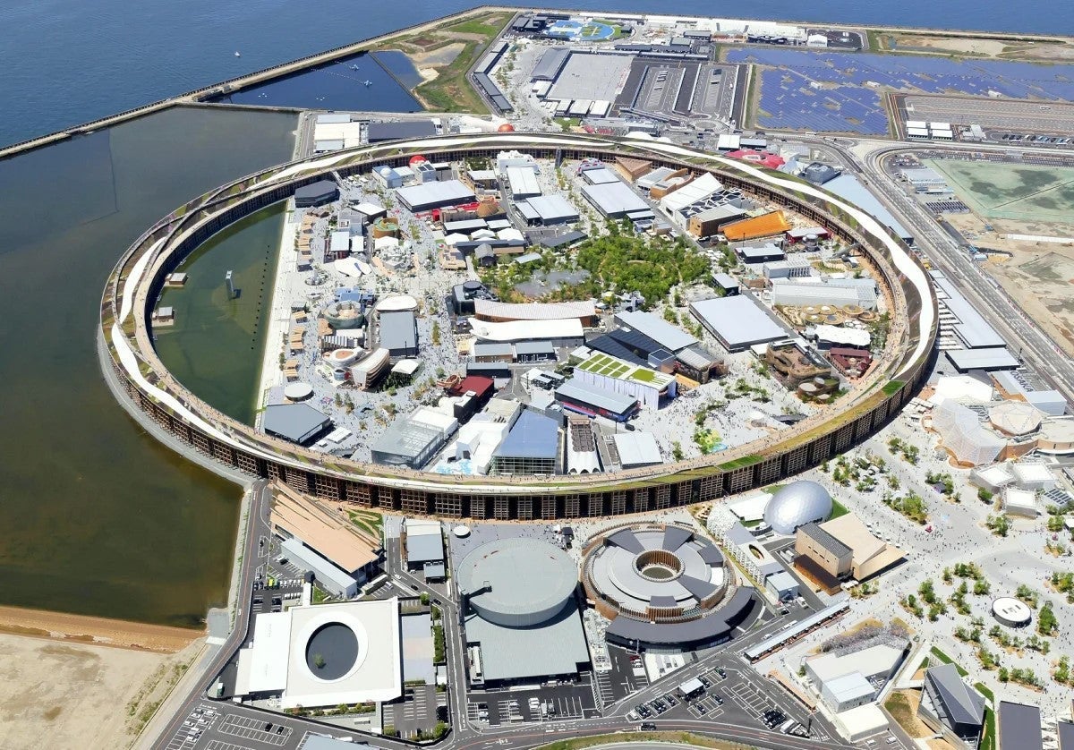 大阪万博:万博・大屋根リングは「小さな円の中に世界の8割の国