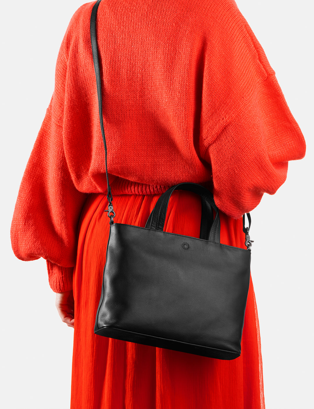 Hampton Black Leather Multiway Grab Bag | Handbag By Yoshi