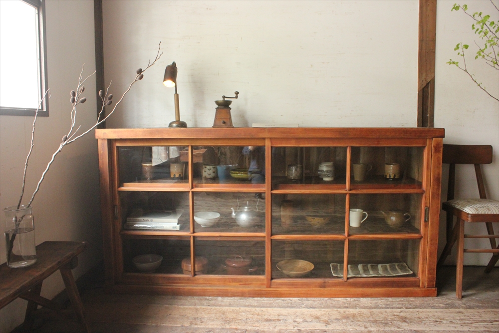 古家具水屋箪笥キャビネット 食器棚収納本箱ガラス古道具アンティーク
