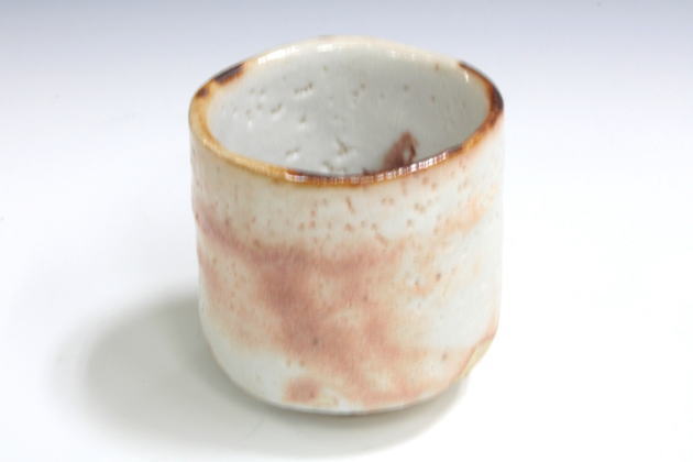 ☆細川護熙 作 伊羅保ぐい呑 共箱 *真贋保証* ☆A9 ☆細川護熙 作 伊羅