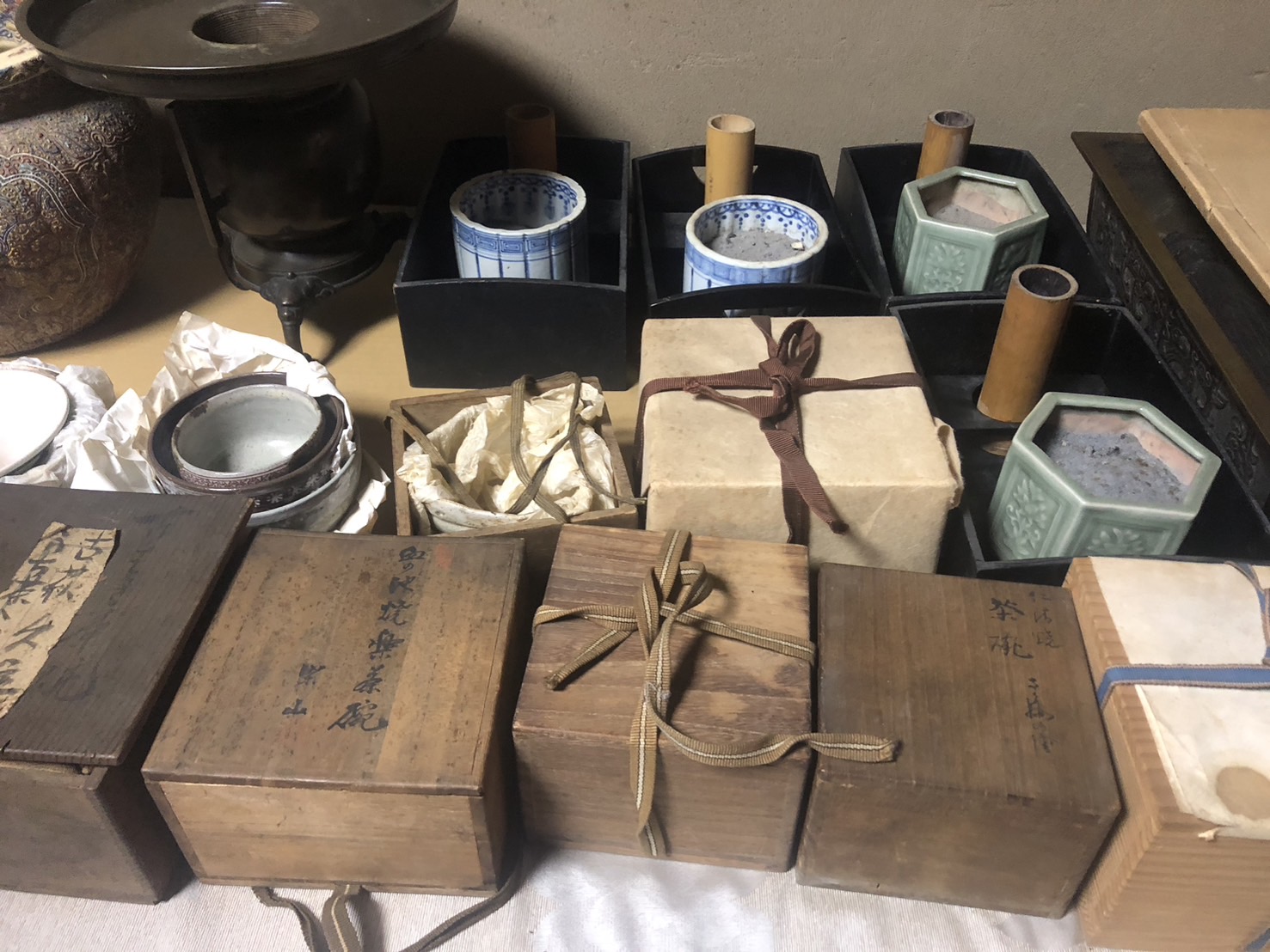 京都市 家財整理 茶道具 欅長火鉢 薄端などの買取相談に 出張訪問 しま