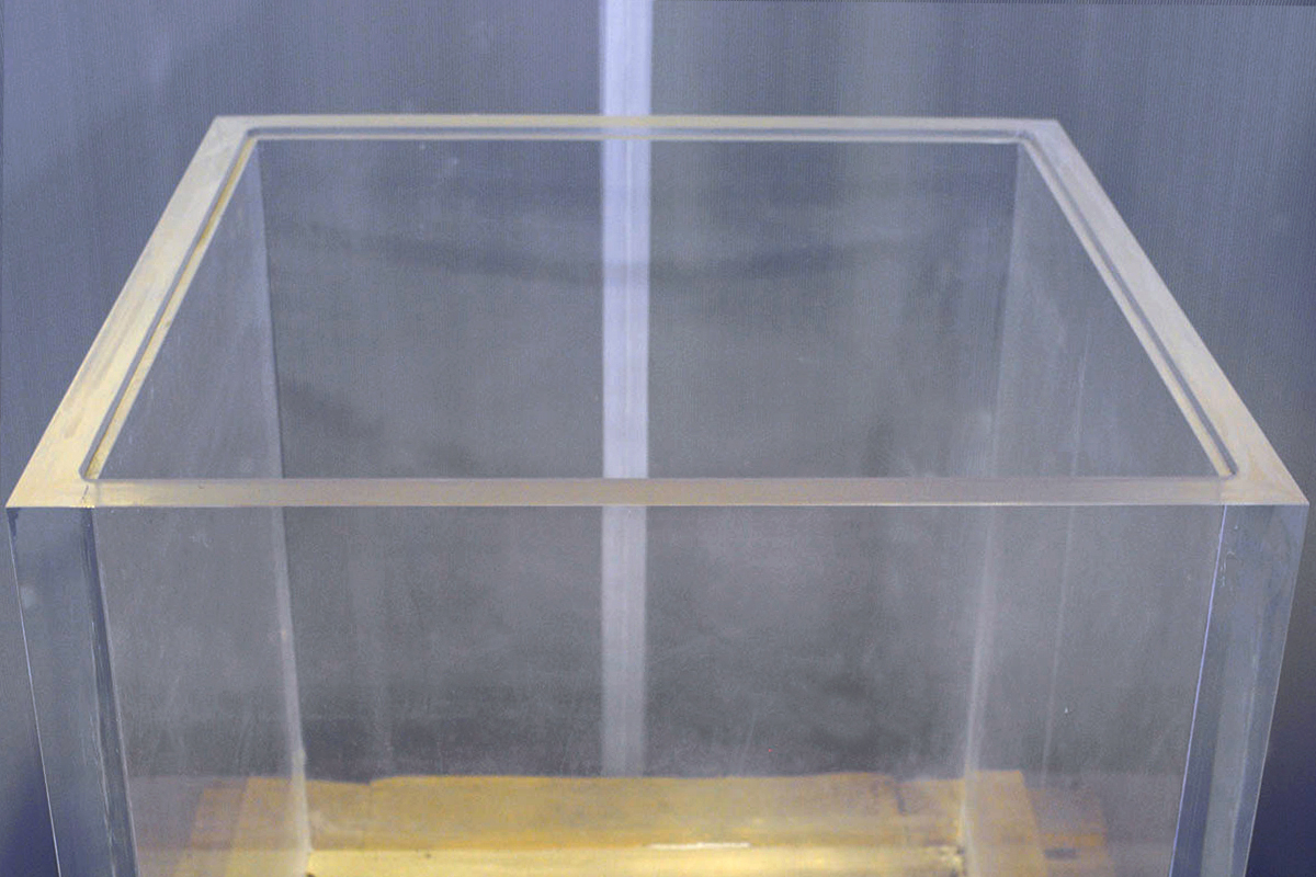 アクリル水槽 750 キューブ | 株式会社yasuda