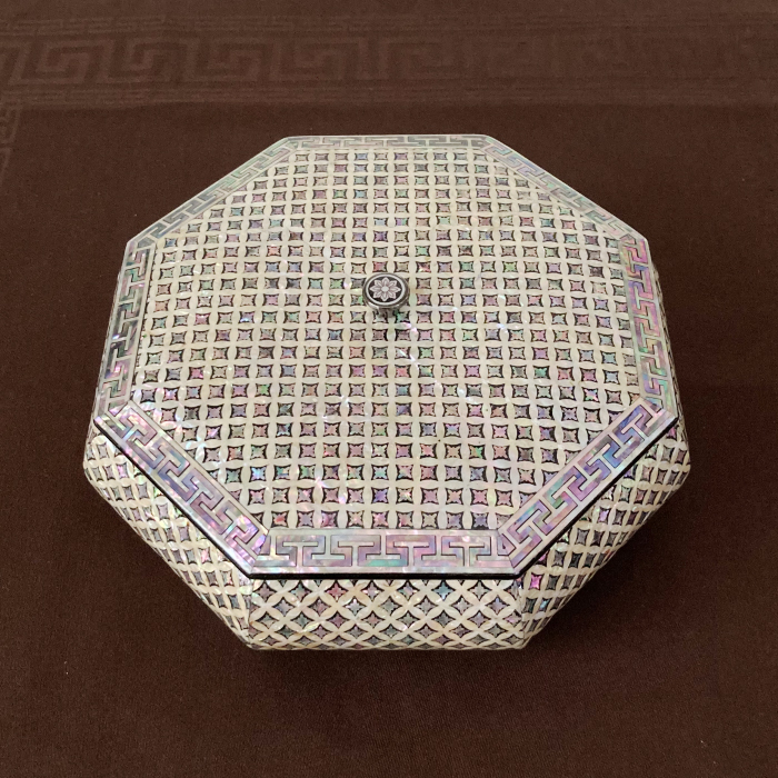 韓国漆螺鈿八角小物入れ菓子器 幾何学 食器・螺鈿・漆器 夢市場本店