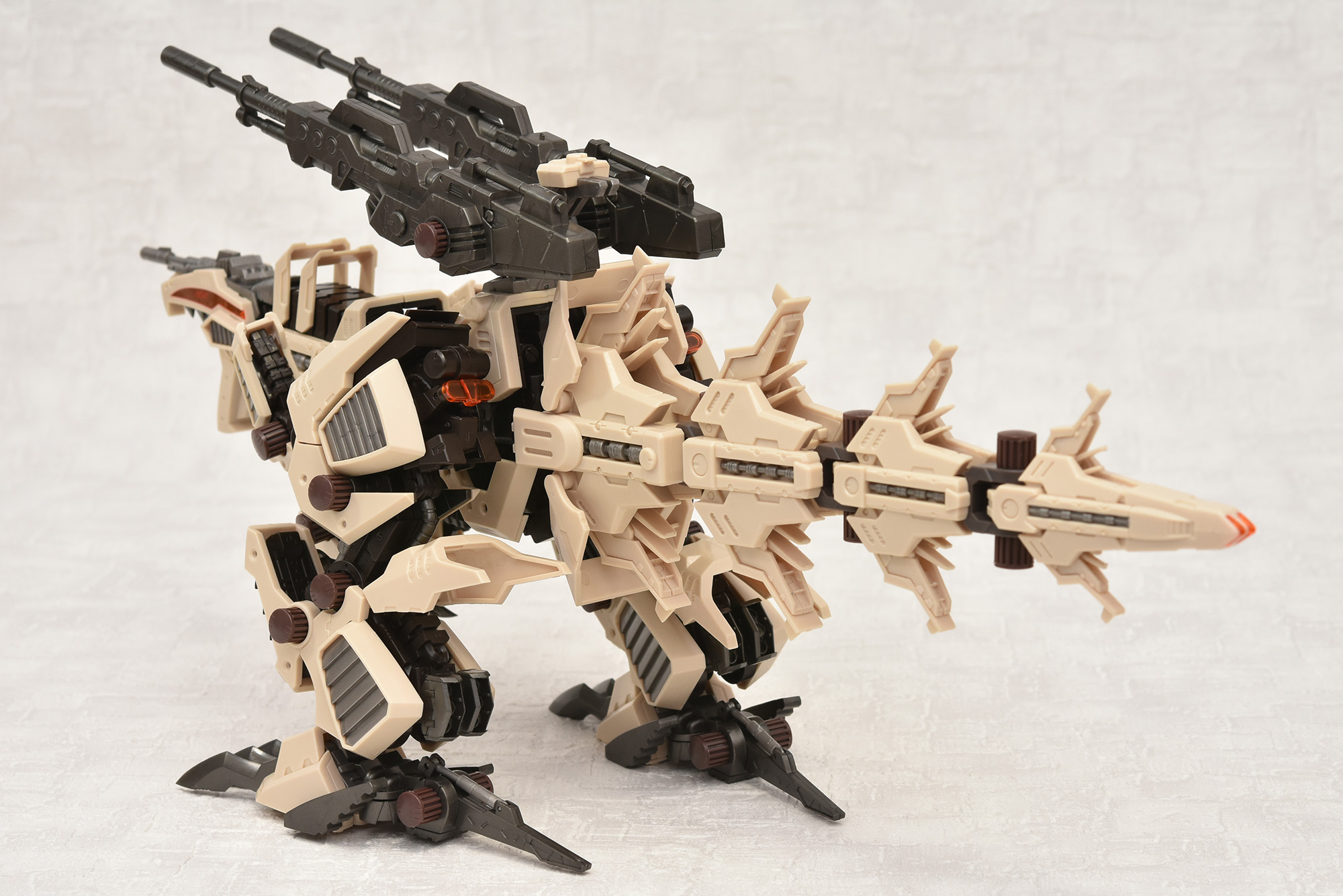 ゾイドワイルド】ジェノザウラー ボーンカラーVer. レビュー