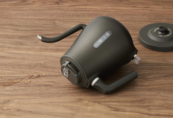 象印初！注ぎやすさと安全設計にこだわった 細口タイプの電気ケトル