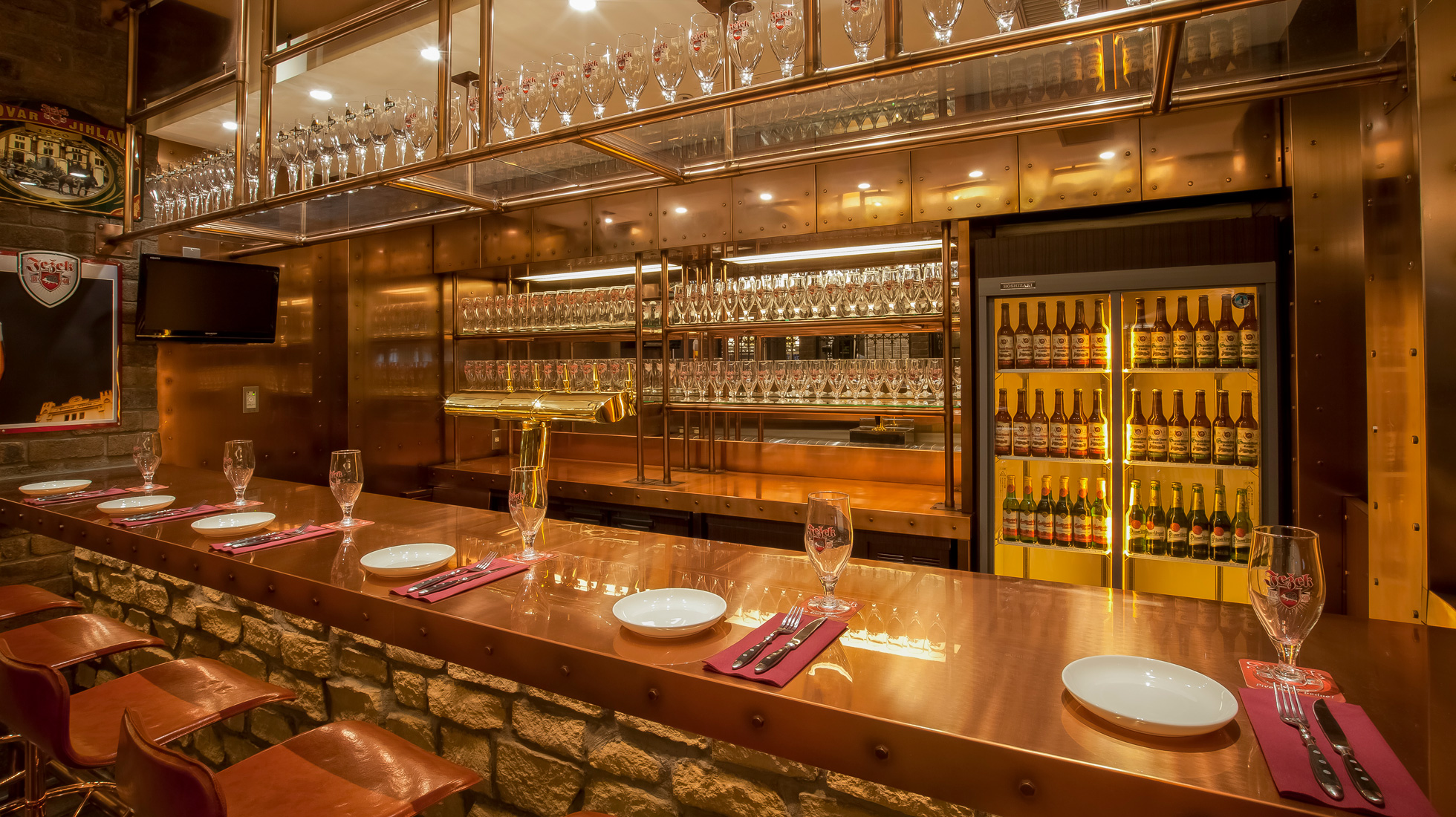 公式】世界のビール博物館 グランフロント大阪店 - ZATOグループ