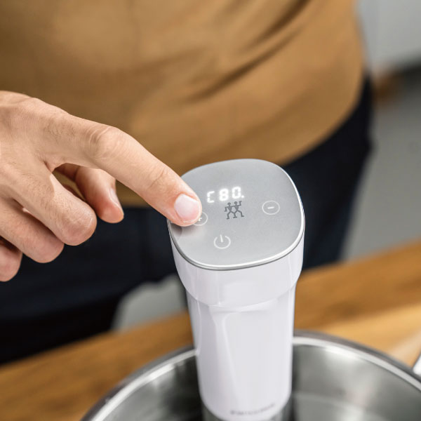 ツヴィリング Enfinigy 低温調理器 | ツヴィリング公式オンラインショップ
