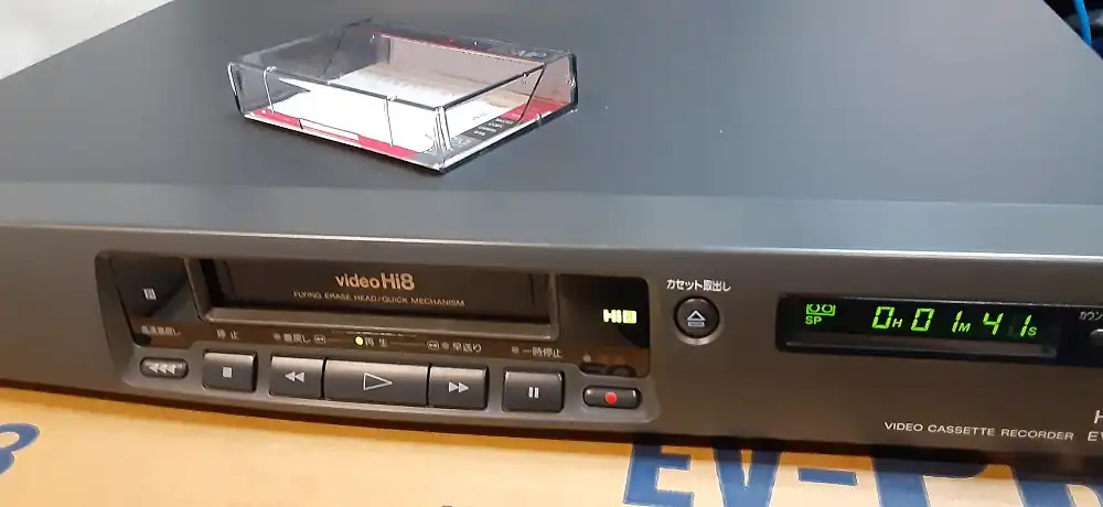 SONY Sony EV-PR2 NTSC 8mmビデオデッキ 通電確認済み 動作未確認