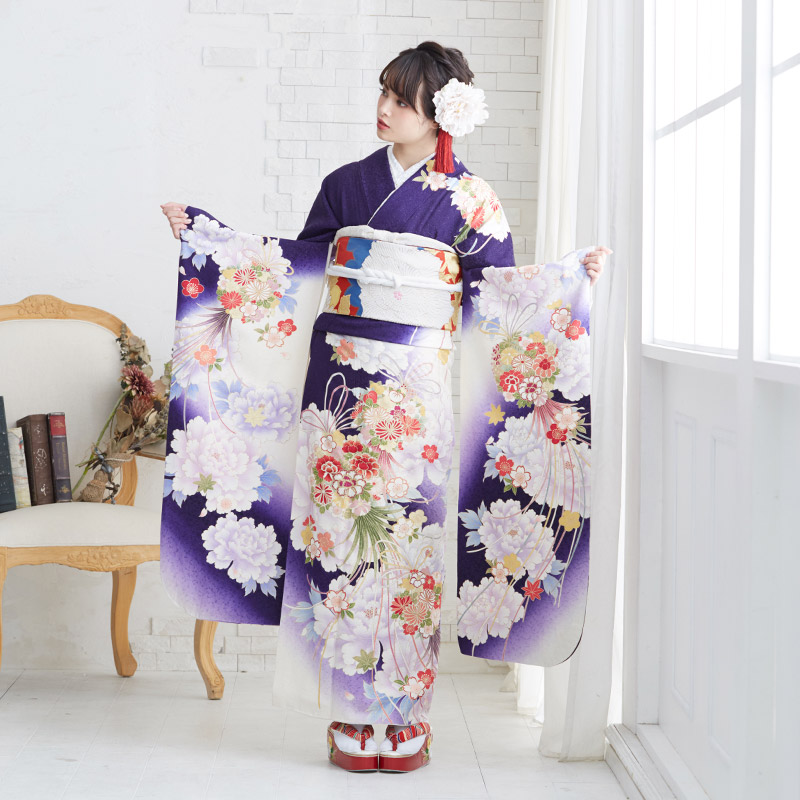 振袖：R1498 白×紫 牡丹に薬玉文様☆（絹）│ 振袖レンタル │ 京都