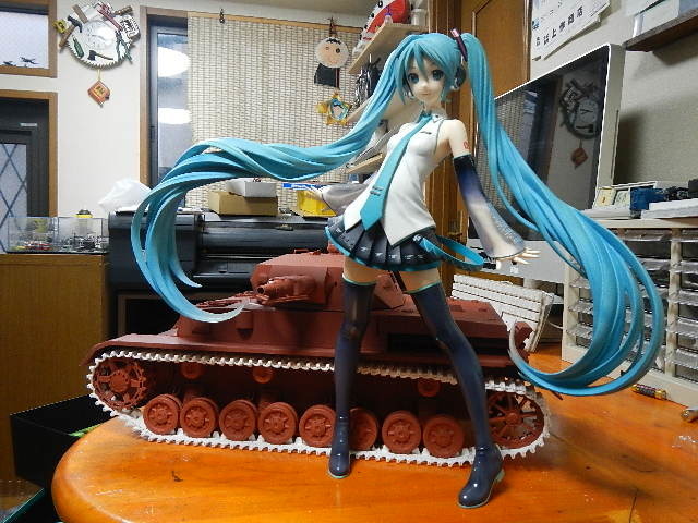 フリーイング 初音ミク V3 1/4スケール フィギュア 再版 未開封 Amazon