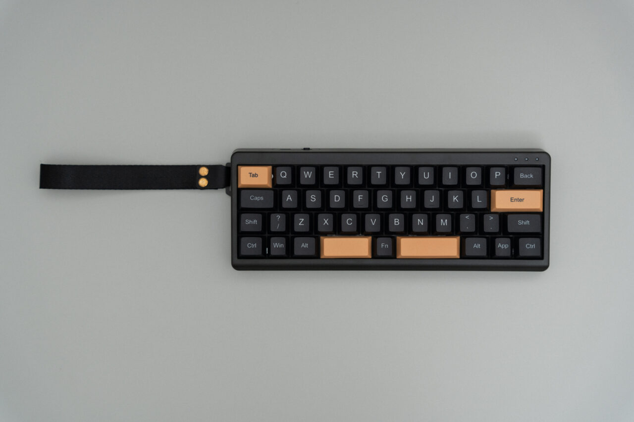 EPOMAKER TH40 レビュー：分割スペースバー＆VIA対応のコンパクトな40