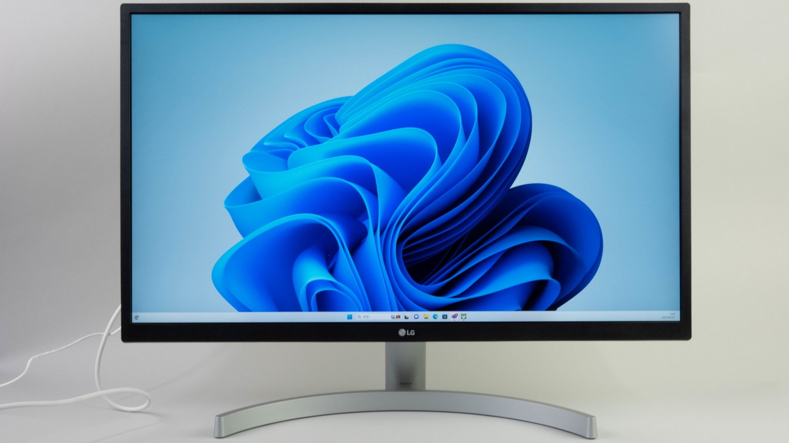 4Kモニターは27インチが最適、今回LG製を選んだ理由 | 日経クロス