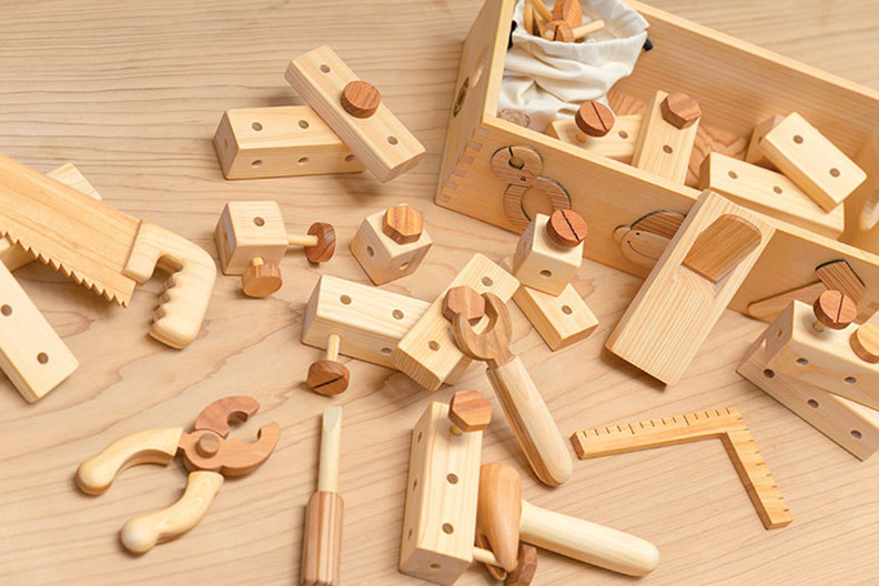 ちびっ子大工道具セット 木のノベルティ・OEM 山のくじら舎