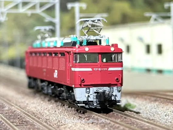 EF81139号機（JR東日本・双頭連結器付）を弄る。その1 TOMIX 7173