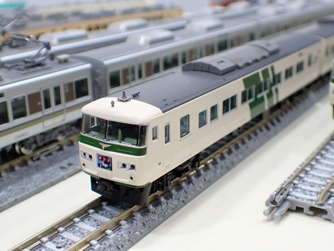 TOMIX 185系0番代（踊り子・強化型スカート）基本セットB 品番：98567