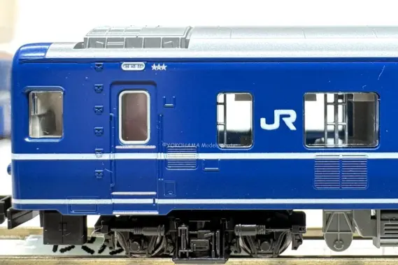 14系500番台 寝台急行「まりも / 大雪 / 利尻」が入線しました。 KATO