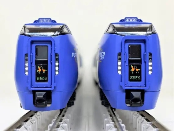 キハ283系「おおぞら」が入線しました。KATO 10-1695 基本セット