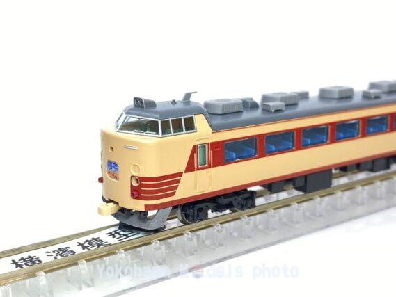 485系1500番代 特急「はつかり」（1982年頃）が入線しました。TOMIX