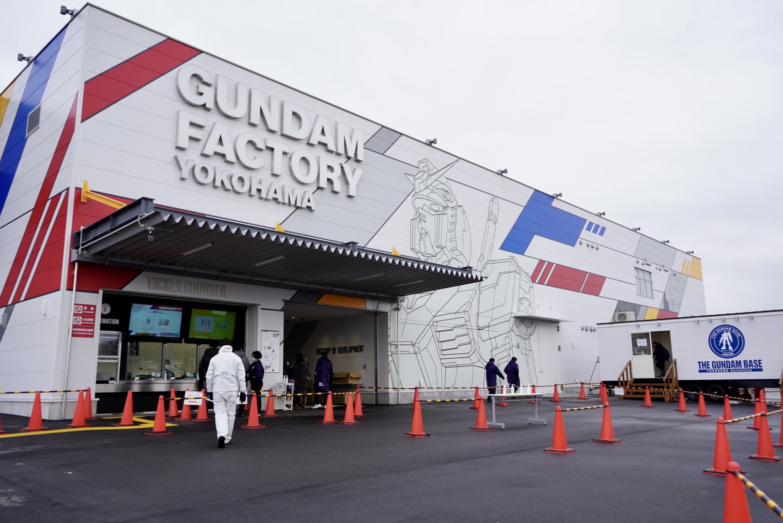 Gundam Factory | Yokohama Travel Guide - youinJapan.net