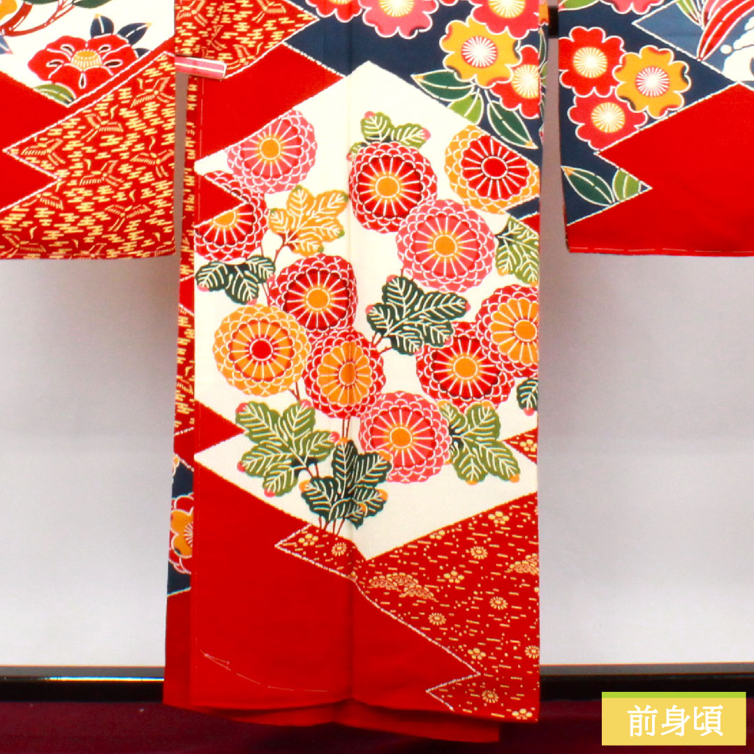 リサイクル着物】振袖 正絹 身丈157.5cm 裄丈66.5cm 袷 猩々緋色 栗山