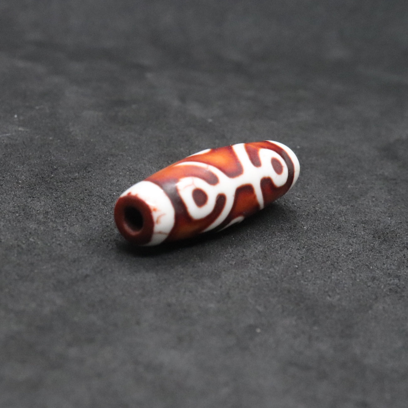 白蛇龍紋天珠たん！珍しい！ 白蛇龍紋天珠たん！珍しい！ 白蛇龍紋天珠