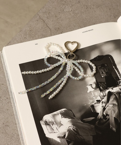 emesuelee キーホルダー パール×クリアビーズ ダブルリボン