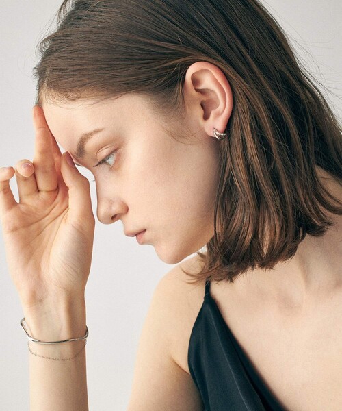 ete（エテ） ピアス ビジュー ダブルライン ピアス レディース