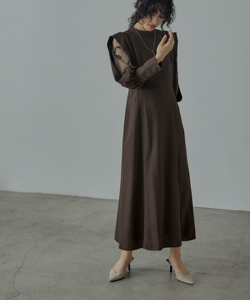 niana（ニアナ） ドレス スリーブスリット刺繍レースフレアドレス