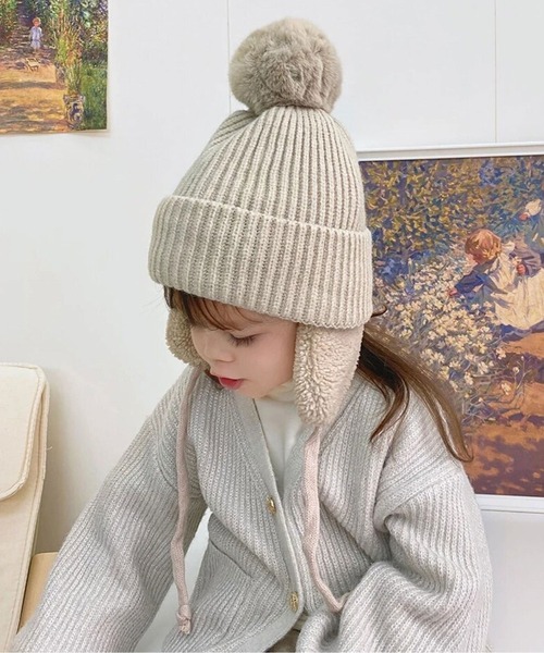 ヴィヴィアン ポンポン付きクリーム色ニット帽 ヴィヴィアン ポンポン