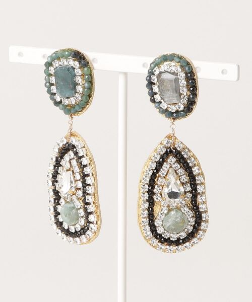 agete（アガット） ピアス 「Eva Hanusova for agete（エヴァハヌソ