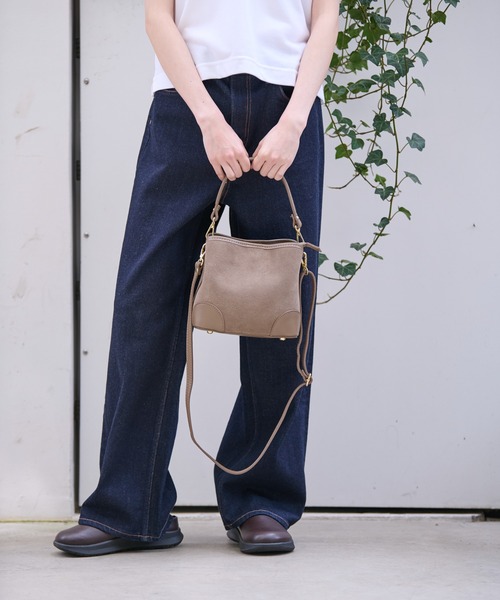 AULENTTI（オウレンティ） ショルダーバッグ バッグ 「AULENTTI