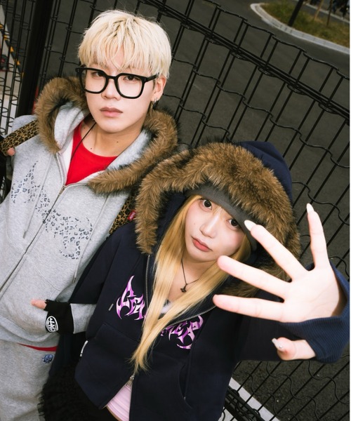 centimeter（センチメーター） パーカー Tribal logo fur zip hoodie