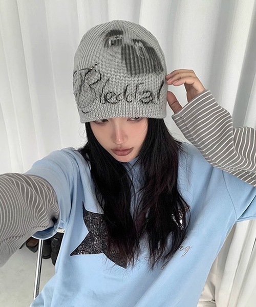 lilful ニット帽 ニットキャップ スタッズ付き ステンシルデザインロゴ