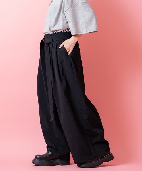 パンツ a.p.o.v. コードロングベルトマットポリスーパーワイド袴パンツ