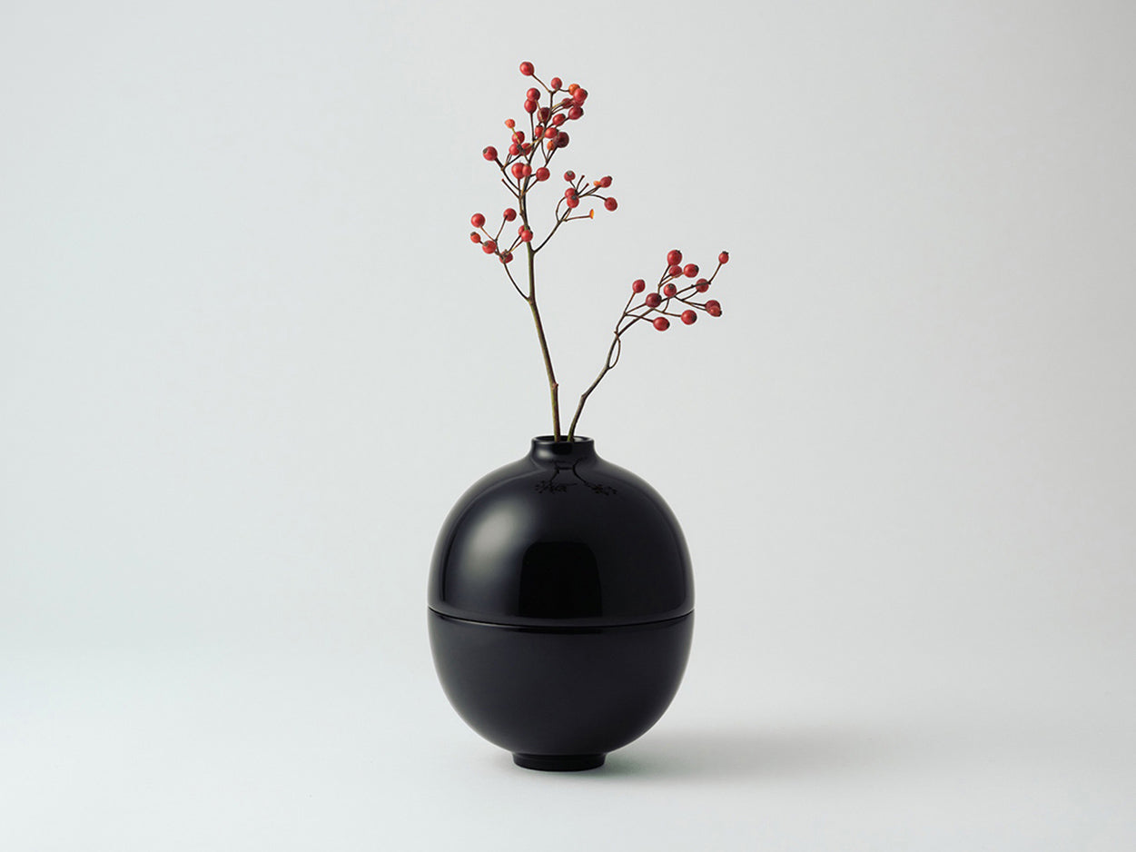 INTERIOR – Zelt Bookstore