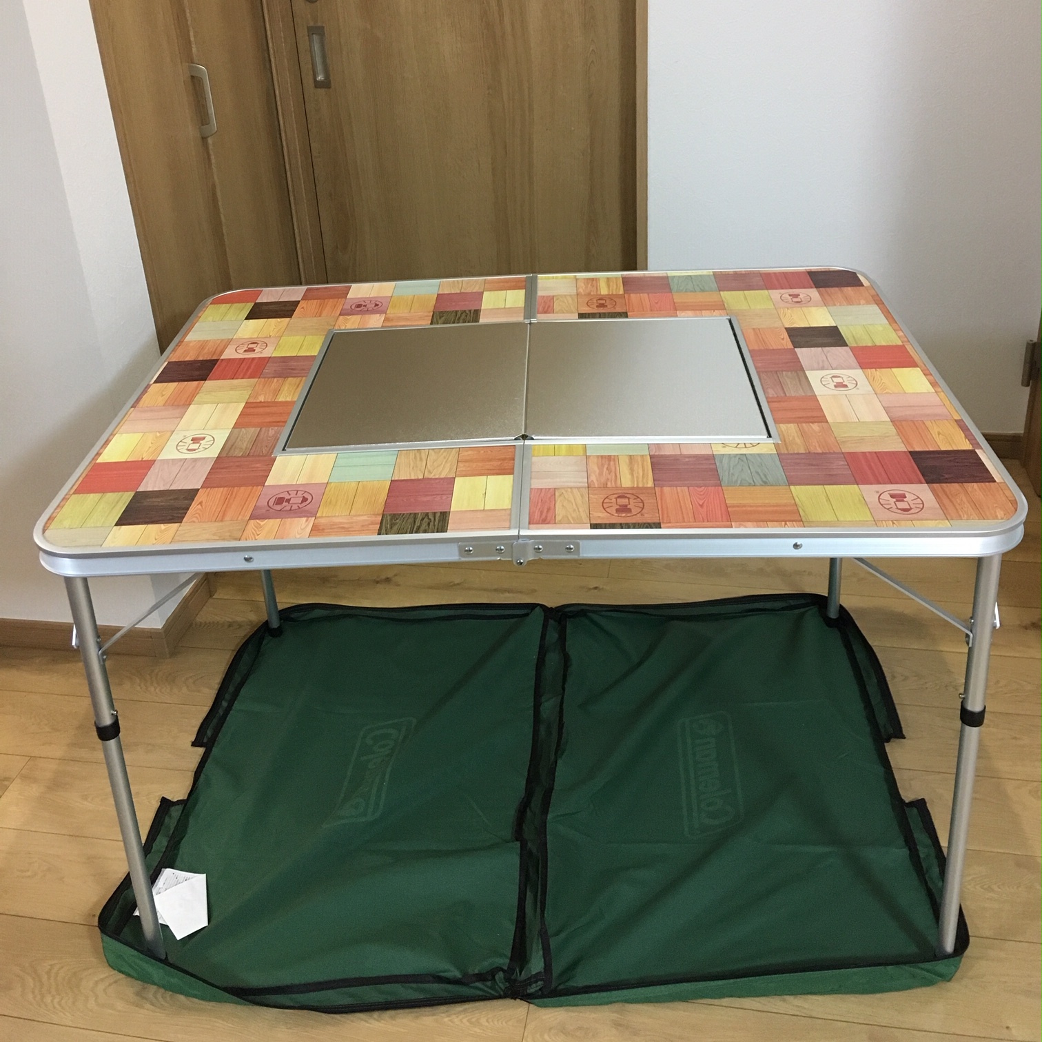 Coleman コールマンナ チュラルモザイク リビングテーブル 140