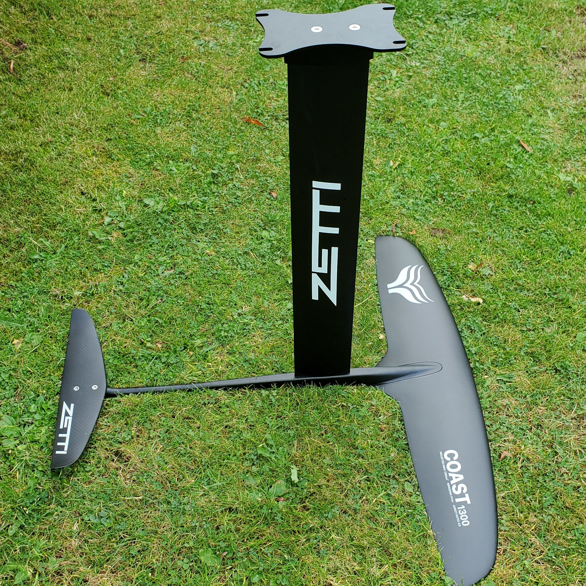 Zetti Coast Hydrofoil - Precision-Crafted for Watersports