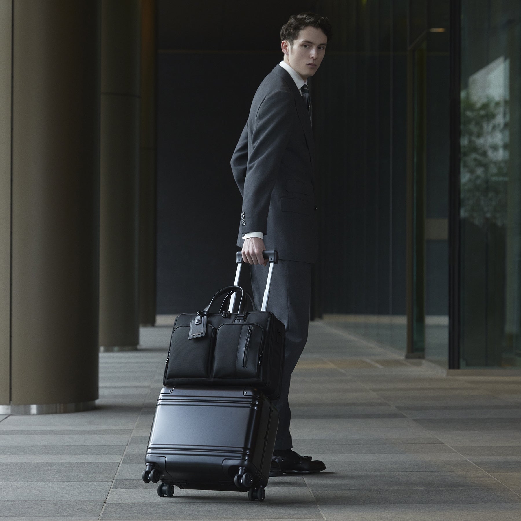 Classic Aluminum 3.0 | Business Case 28L – Zero Halliburton