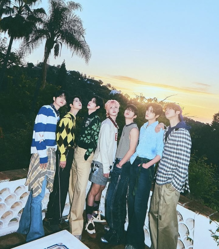 close your eyes クルユア ギョンベ ツーショット close your eyes