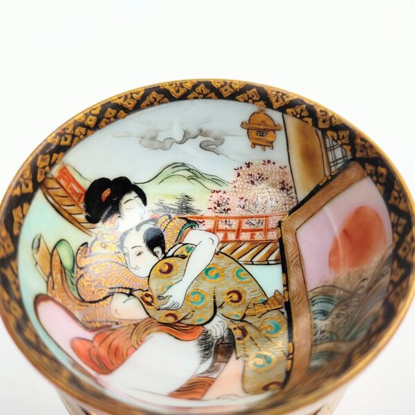九谷焼 宝珠型盃台付春画盃 – 古美術西川