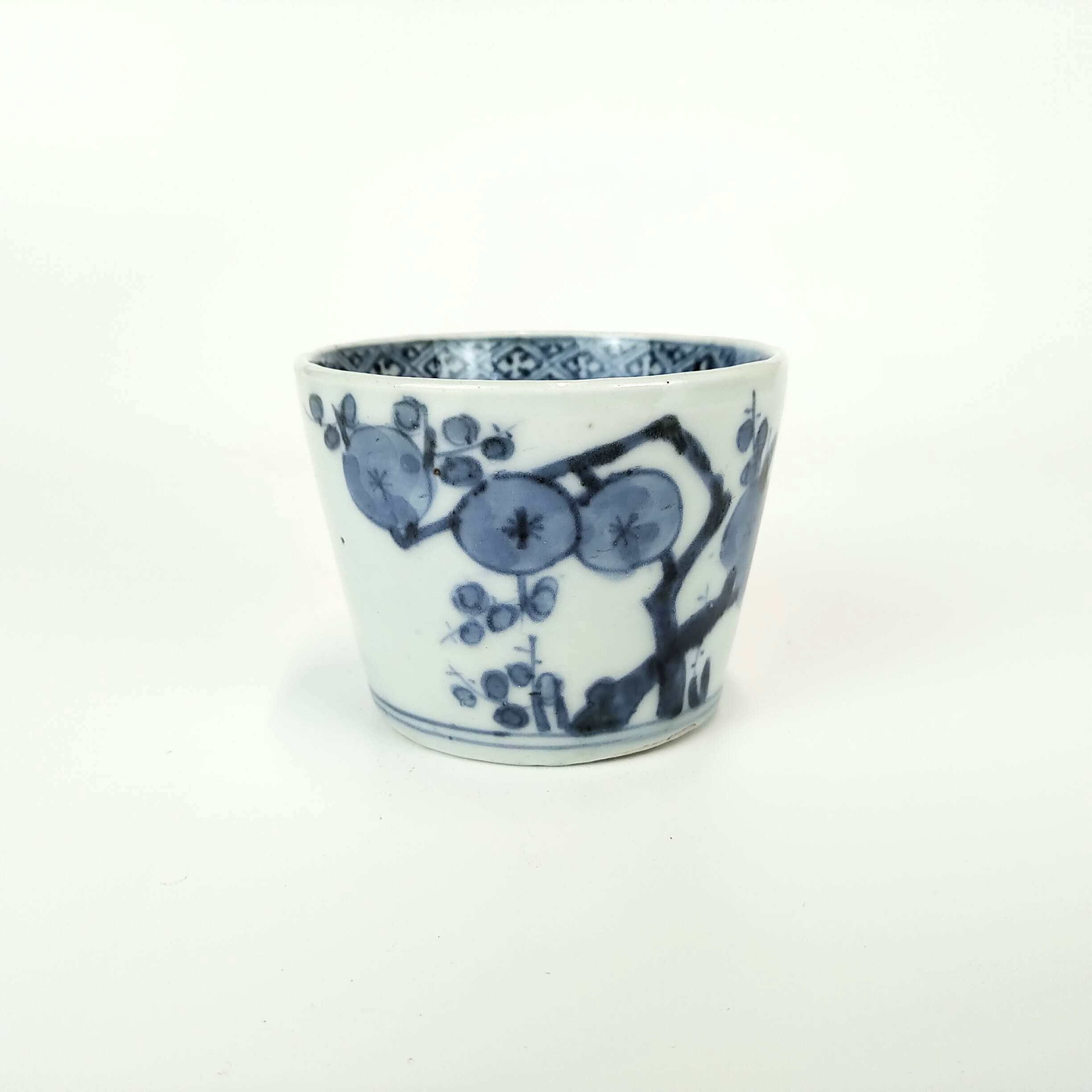 伊万里 染付梅に鶯文そば猪口 – 古美術西川