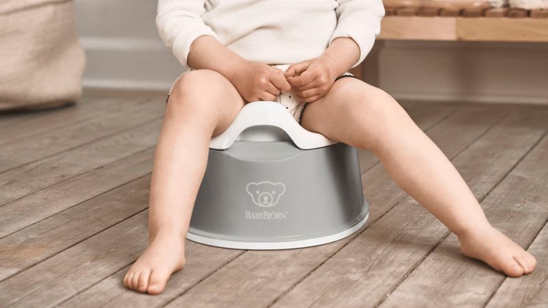 ベビービョルンのコンパクトおまる｜スマートポッティ | BabyBjörn