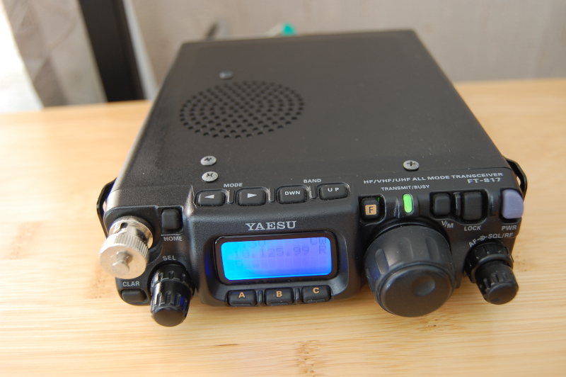 YAESU FT-817ND アマチュア無線 トランシーバー FT-817が当シャックへ